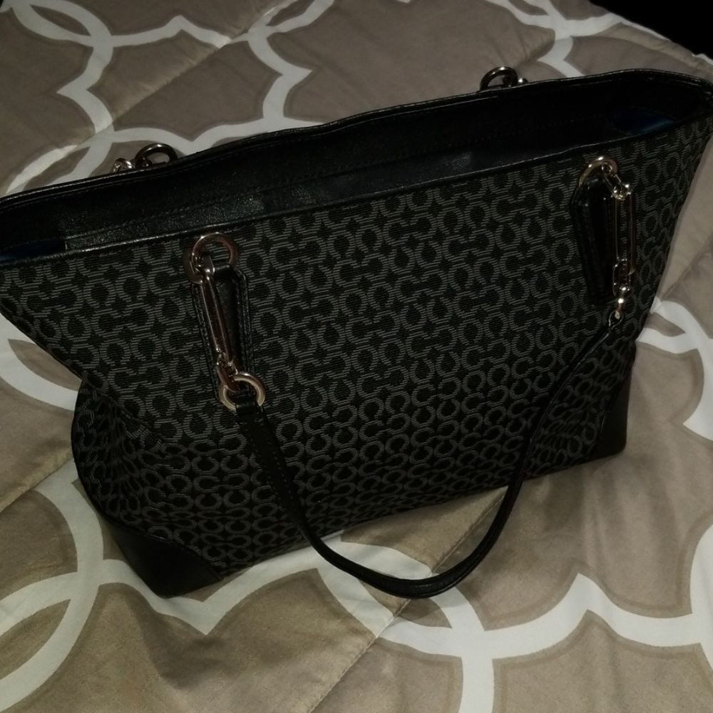Coach Bag - Picture 5 of 8